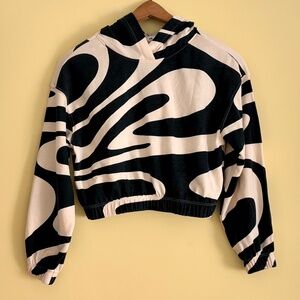 H&M Swirly Black & Cream Psychedelic Cropped Hoodie Sweatshirt Kids12-14 EUC